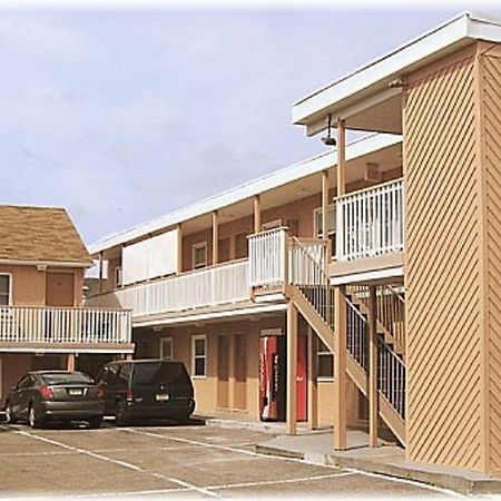 Franklin Terrace Motel Сийсайд Хайтс Екстериор снимка
