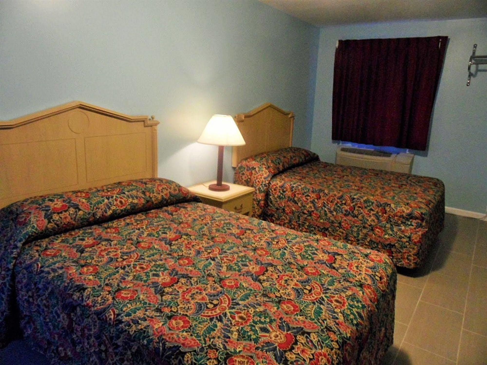 Franklin Terrace Motel Сийсайд Хайтс Екстериор снимка