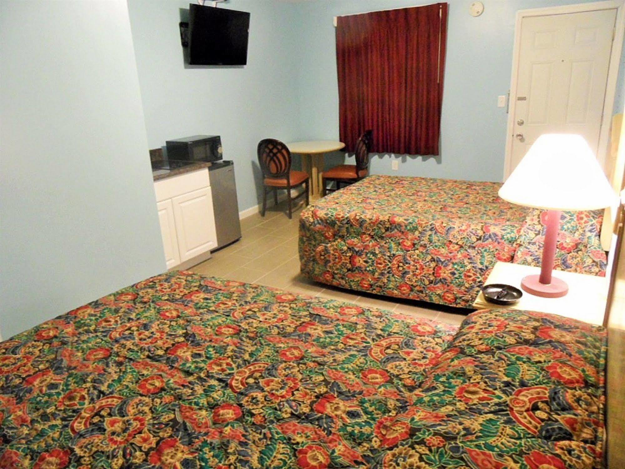 Franklin Terrace Motel Сийсайд Хайтс Екстериор снимка