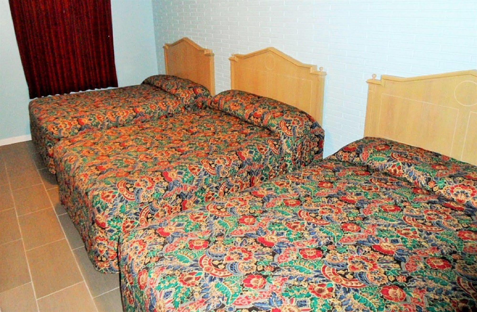 Franklin Terrace Motel Сийсайд Хайтс Екстериор снимка